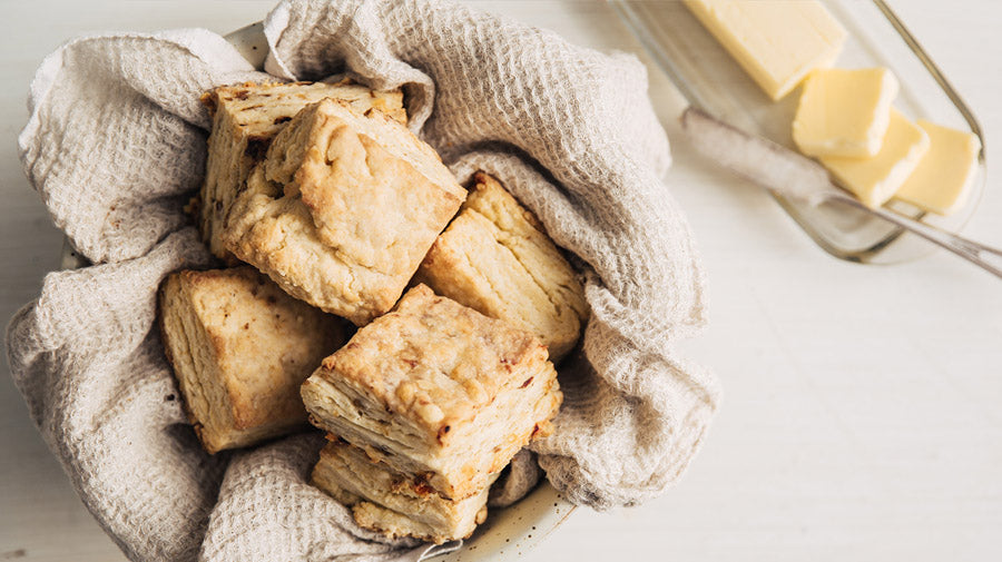 Butter Biscuits with Caramelized Onions